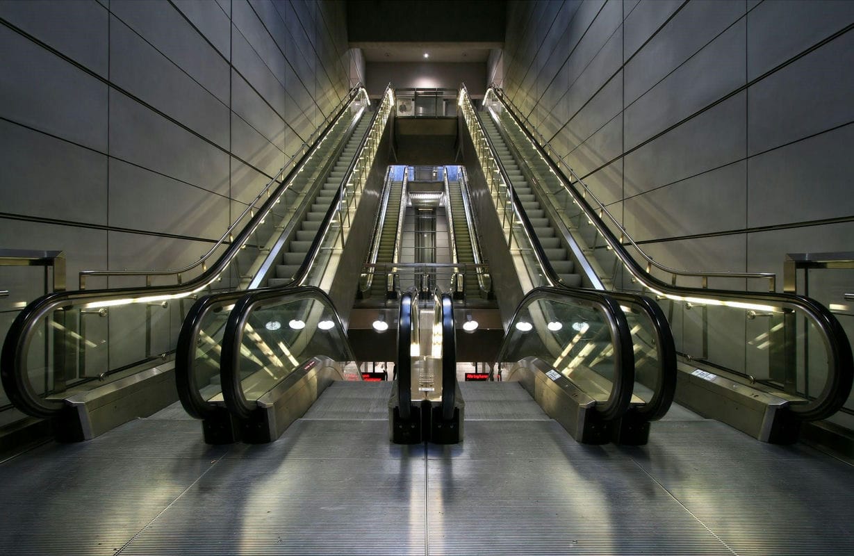 Escalators in Dubai - DCD
